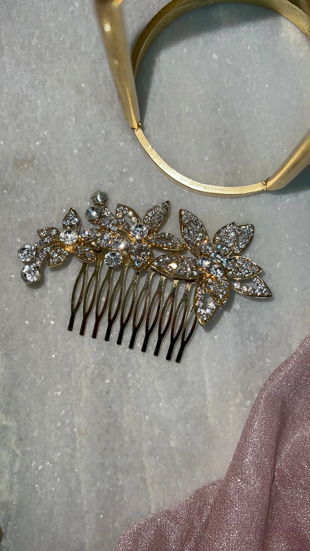 Flower comb