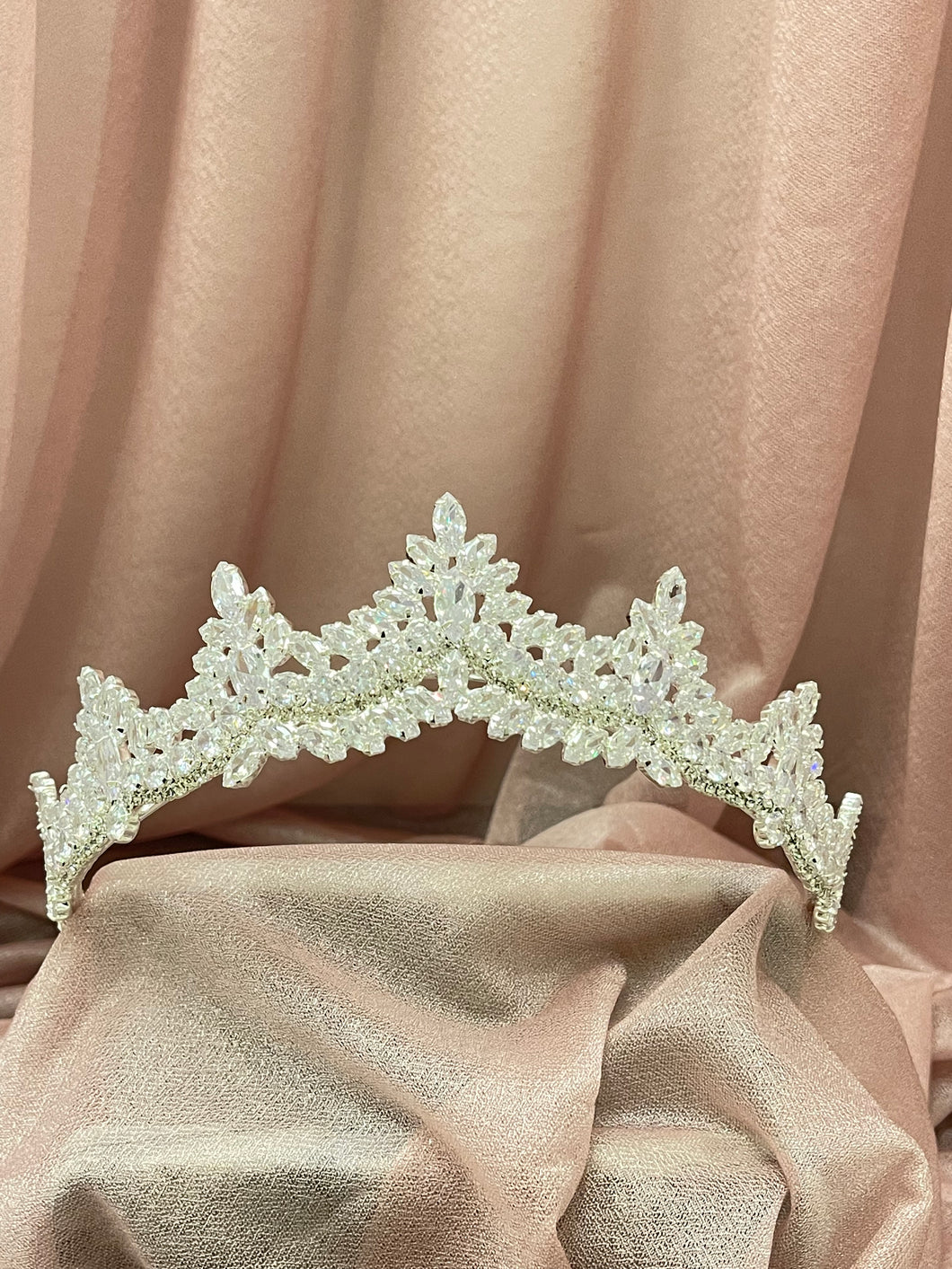 Allura Crown